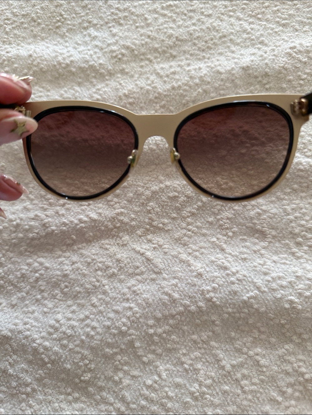 Versace Black Cat-Eye Sunglasses with Brown Gradient Lenses - Picture 4 of 4